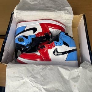 Air Jordan 1 Retro High OG 'Fearless Patent'